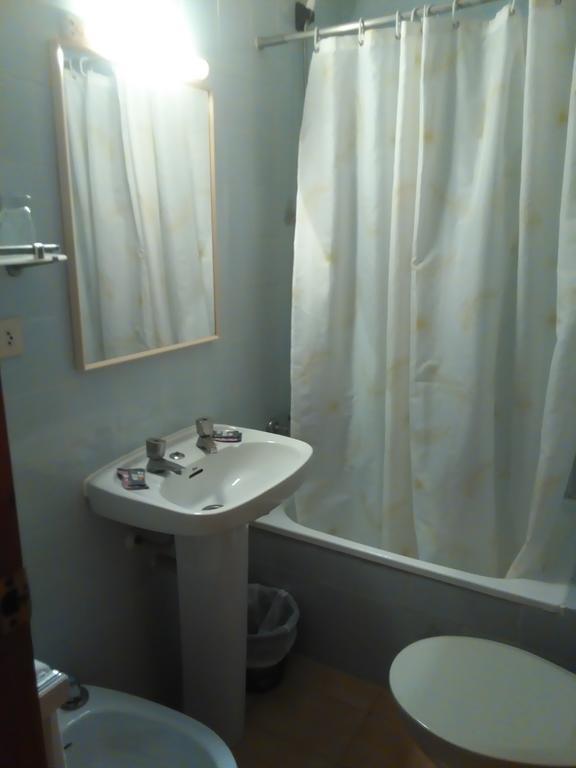 Hostal La Marina Платжа-д'Ару Номер фото